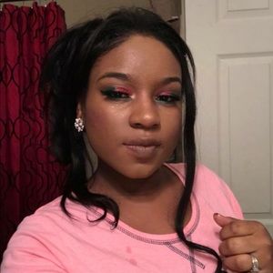 Meet your Posher, Kierra